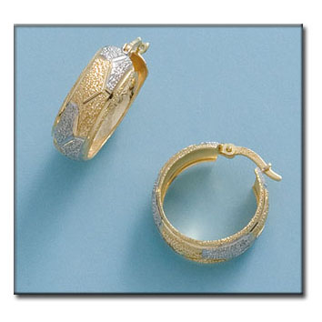 AROS EN ORO DE 18KL DIAMETRO 17MM